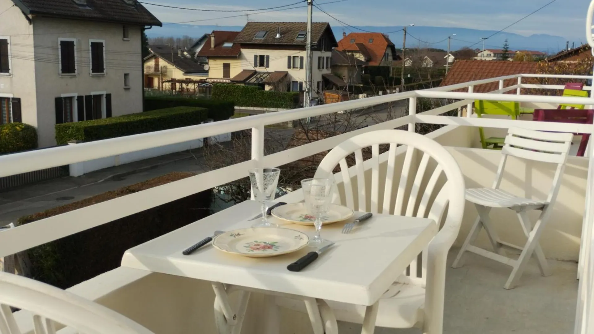 Apartment Appartement Verdoyant Au Bord Du Lac Leman Entre Evian Et Thonon Dans Une Villa Publier