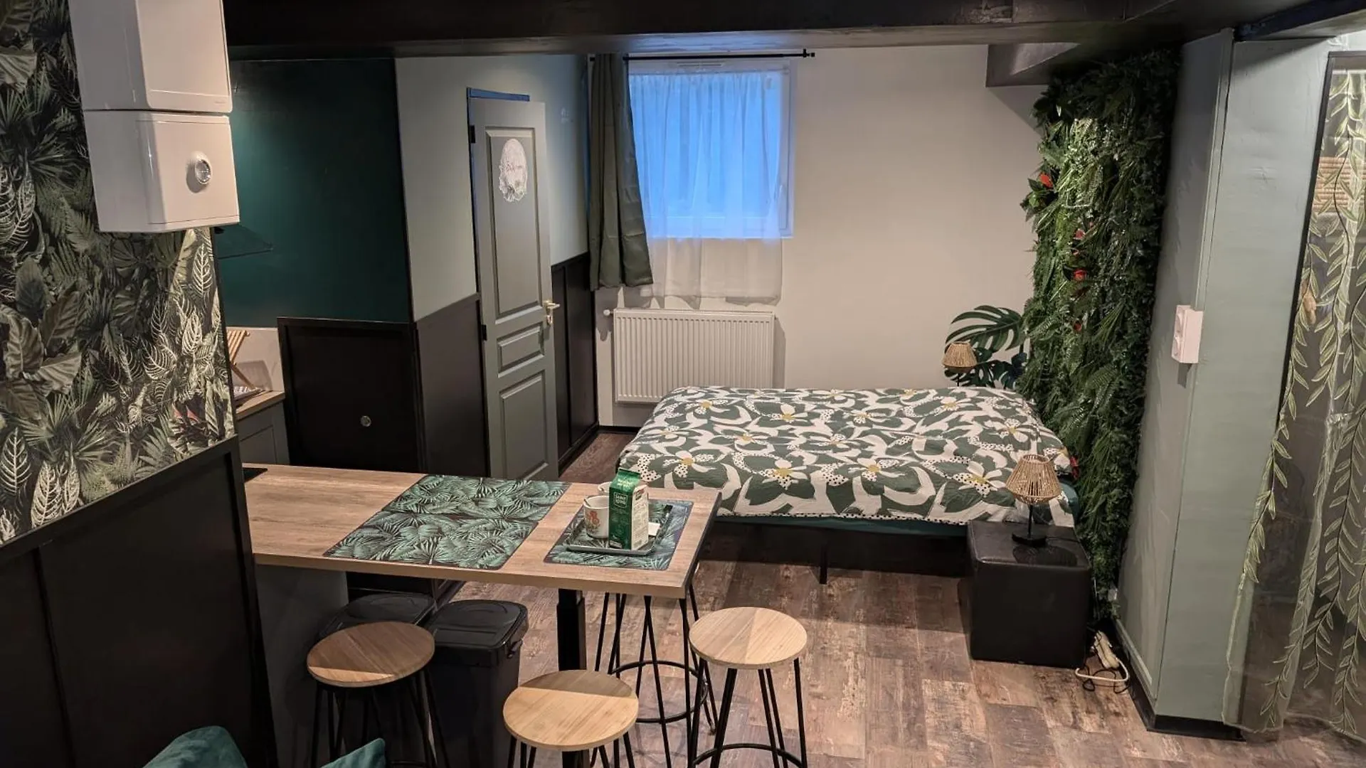 Appartement Verdoyant Au Bord Du Lac Leman Entre Evian Et Thonon Dans Une Villa Publier