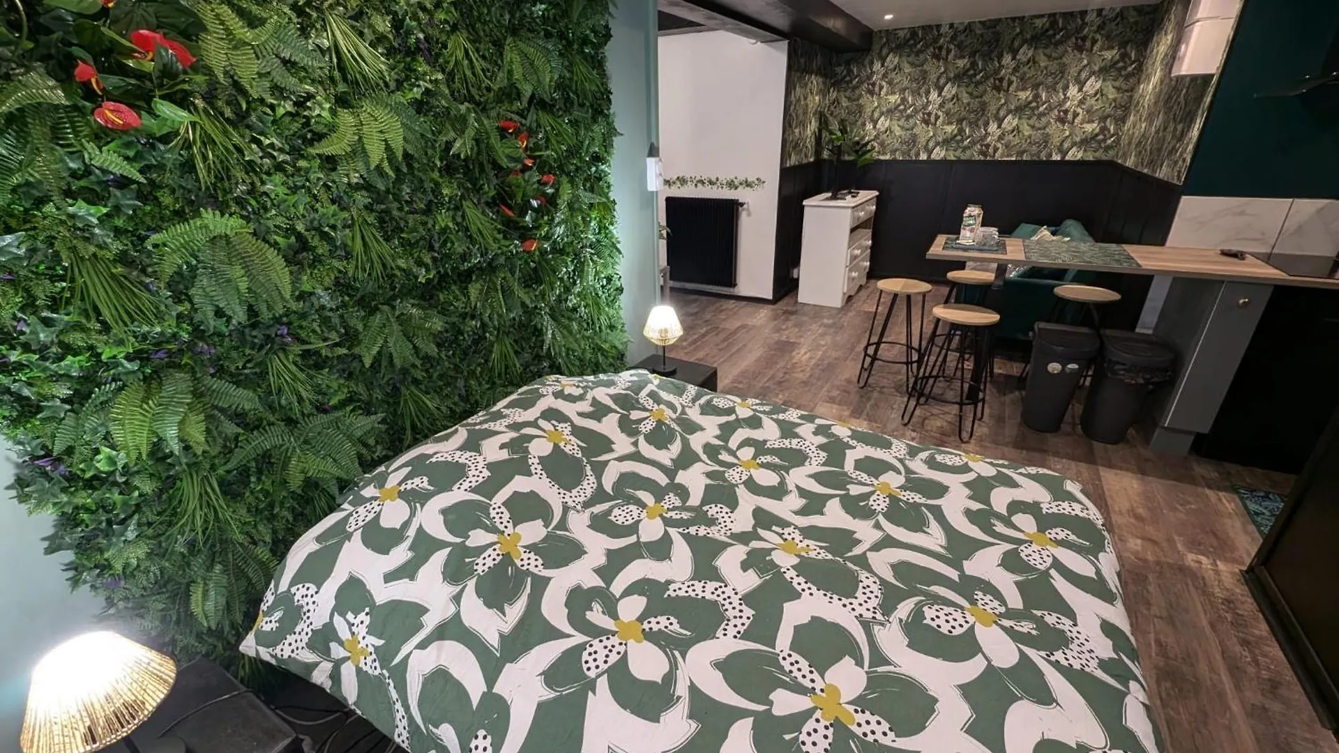 Appartement Verdoyant Au Bord Du Lac Leman Entre Evian Et Thonon Dans Une Villa Publier France