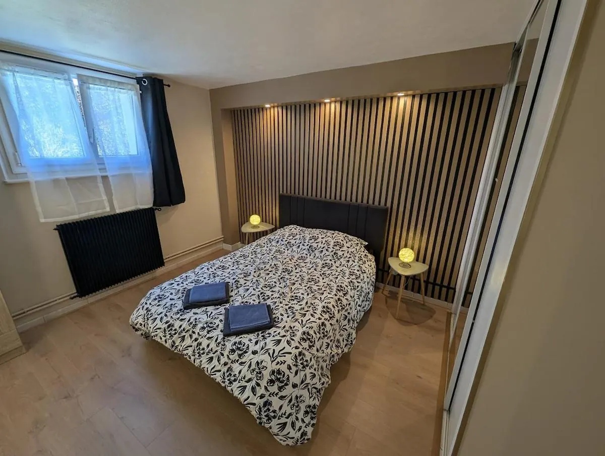 Apartment Appartement Verdoyant Au Bord Du Lac Leman Entre Evian Et Thonon Dans Une Villa Publier France