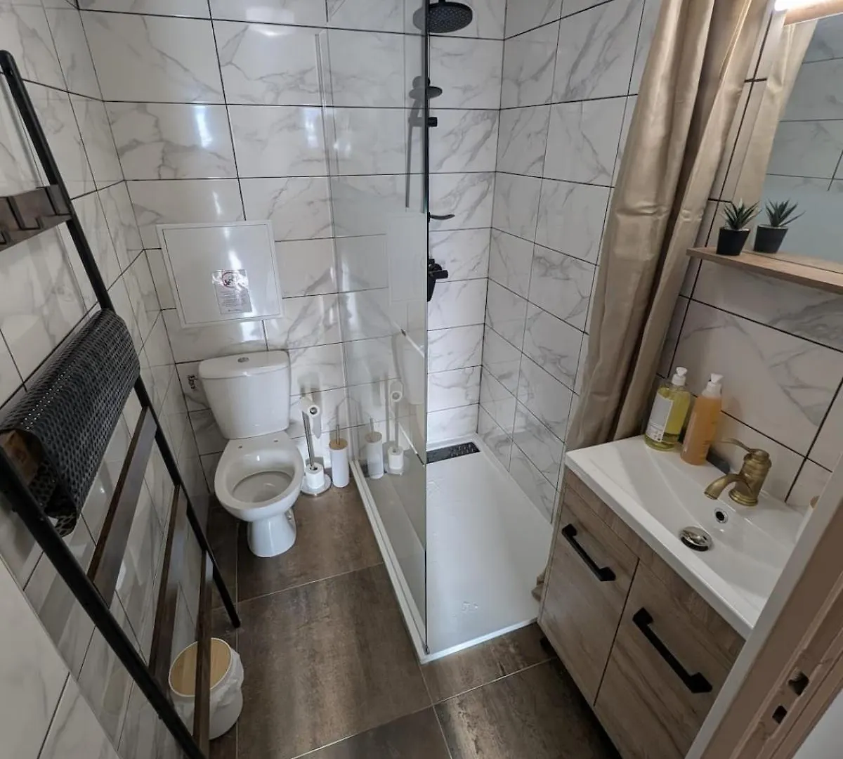 Apartment Appartement Verdoyant Au Bord Du Lac Leman Entre Evian Et Thonon Dans Une Villa Publier